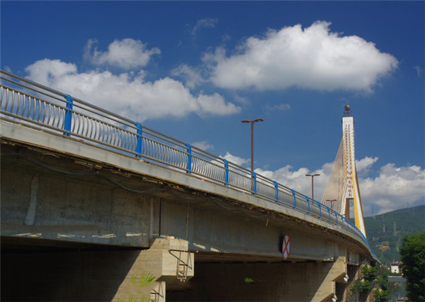 苏州不锈钢桥梁护栏常见问题及其解决方案