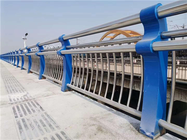 苏州304不锈钢复合管护栏的生产工艺揭秘